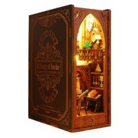 DIY Book Nook - Library of Books