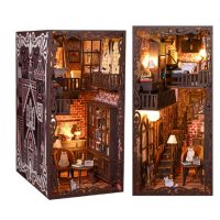 DIY Book Nook - Bookcase s LED světlem